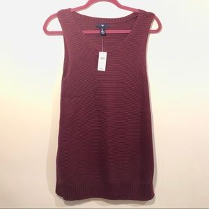 Sleeveless GAP knit sweater